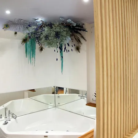 Le Jardin Secret - Balneo & *